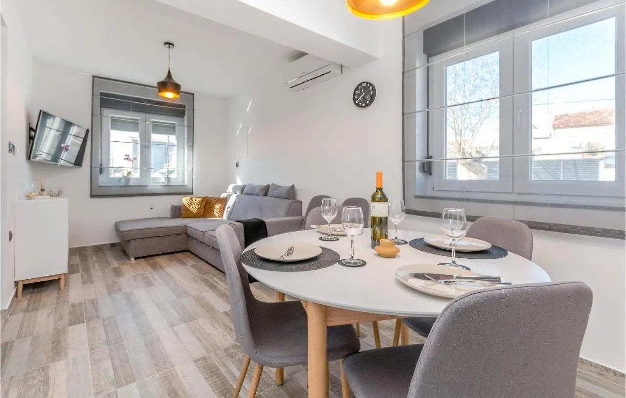 סבטי פיליפ אי ג'קוב 2 Bedroom Awesome Home In Sveti Fiilip I Jakov 0*, סבטי פיליפ אי ג'קוב קרואטיה