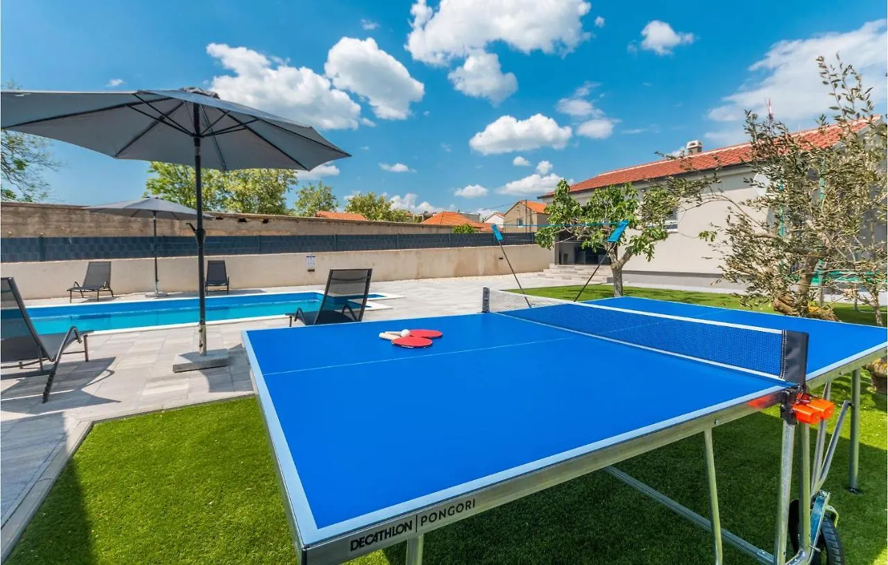 2 Bedroom Awesome Home In Sveti Fiilip I Jakov Sveti Filip i Jakov
